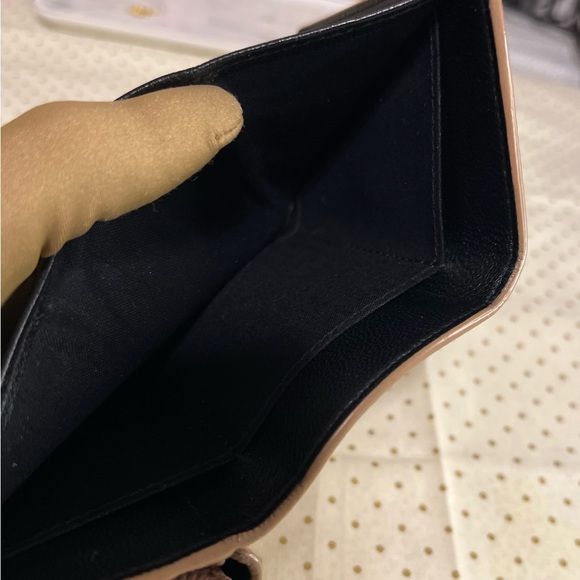 BALENCIAGA Compact leather wallet. - Picture 4 of 16